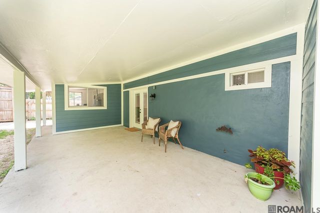 1947 Southland Ct, Baton Rouge, LA 70810
