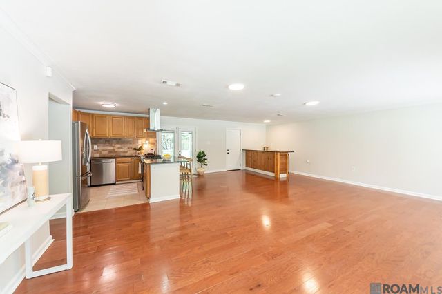 1947 Southland Ct, Baton Rouge, LA 70810