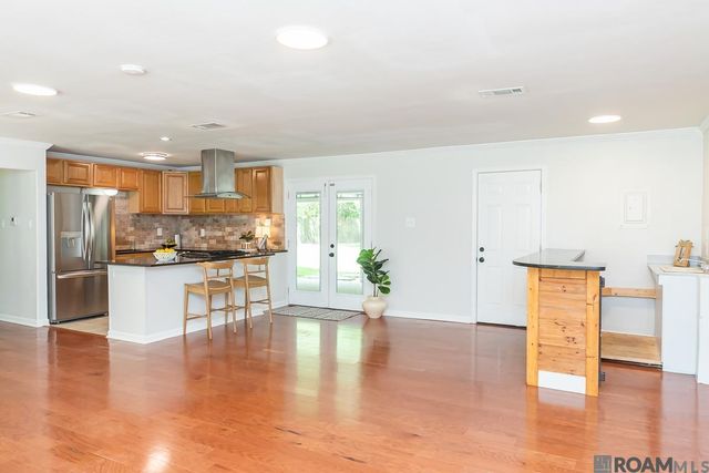 1947 Southland Ct, Baton Rouge, LA 70810