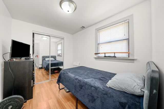 142 W Swann Street, Chicago, IL 60609