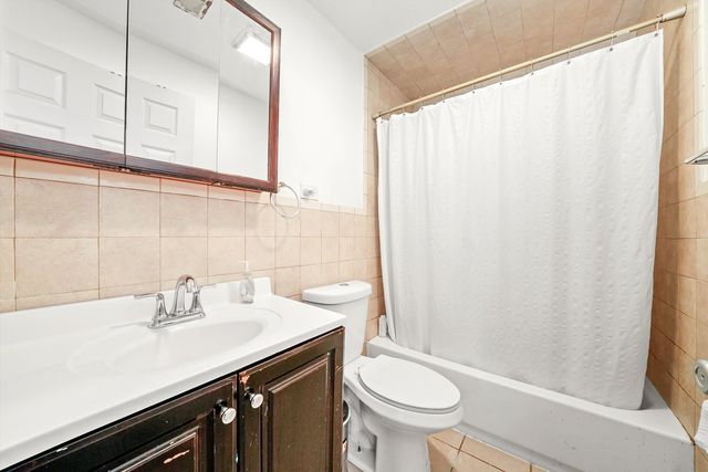 142 W Swann Street, Chicago, IL 60609