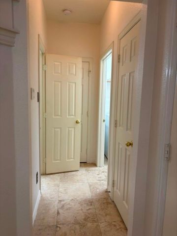 508 BRIAROAKS Drive, Lake Dallas, TX 75065