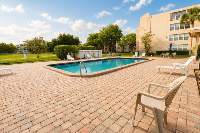 9491 Evergreen Place 307, Davie, FL 33324