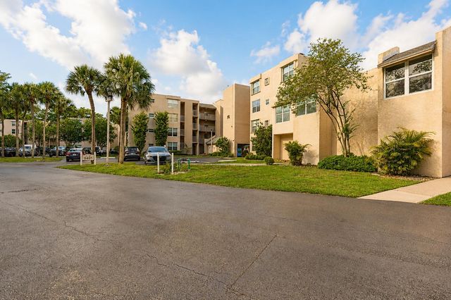 9491 Evergreen Place 307, Davie, FL 33324