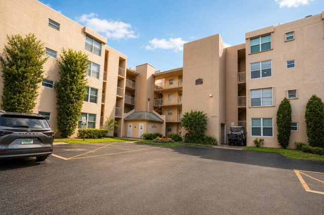 9491 Evergreen Place 307, Davie, FL 33324