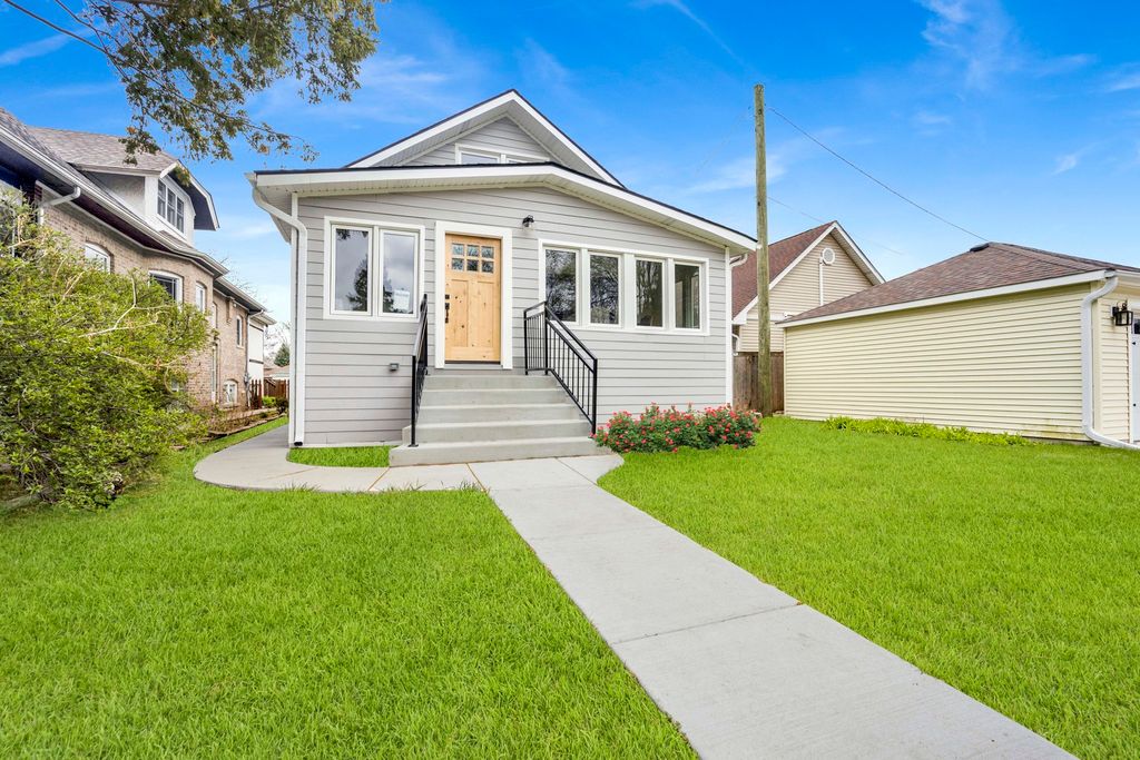 213 Ashland Avenue, River Forest, IL 60305