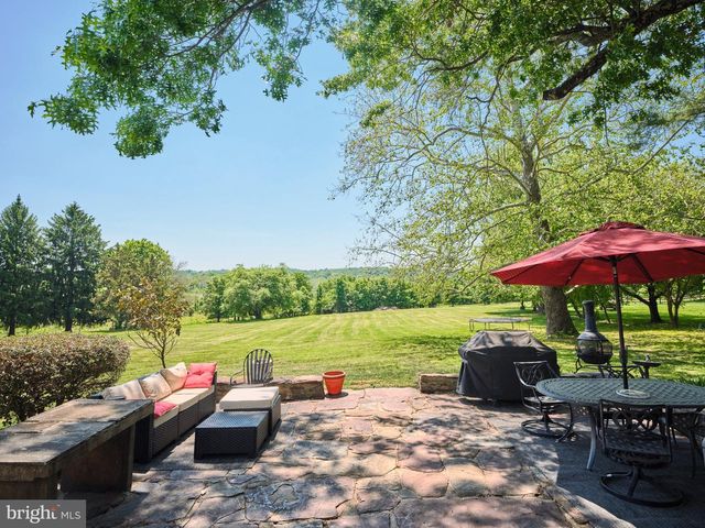 765 SWAMP RD, Newtown, PA 18940