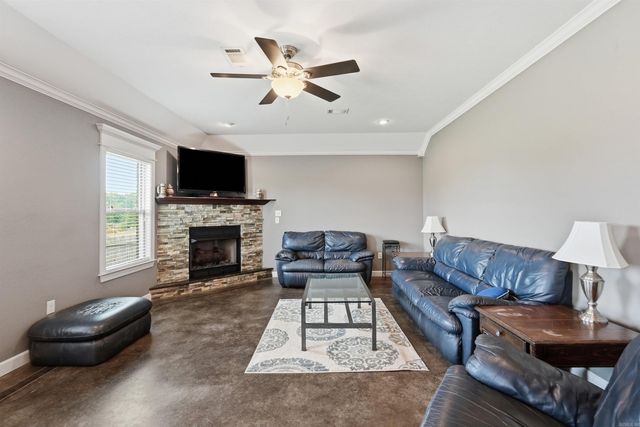 3 Corbin Cove, Greenbrier, AR 72058