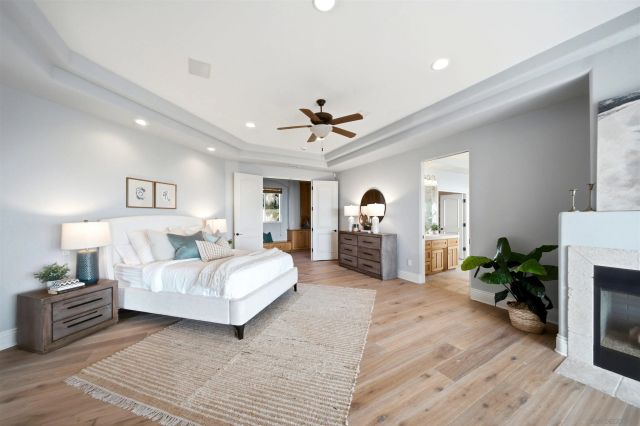 7149 Obelisco Cir, Carlsbad, CA 92009