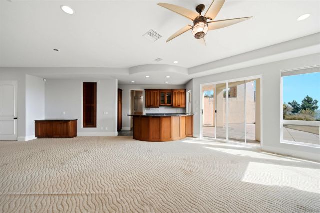 7149 Obelisco Cir, Carlsbad, CA 92009