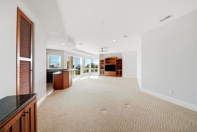 7149 Obelisco Cir, Carlsbad, CA 92009