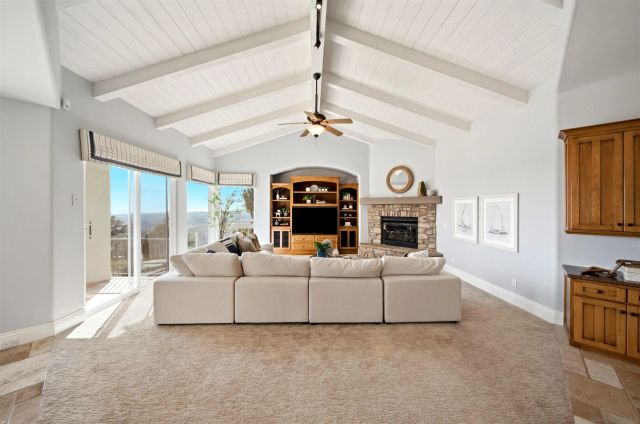 7149 Obelisco Cir, Carlsbad, CA 92009