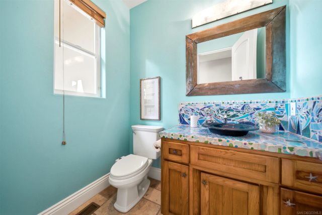 7149 Obelisco Cir, Carlsbad, CA 92009