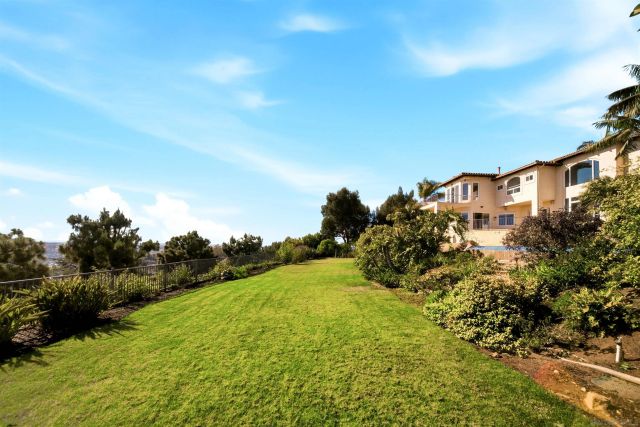 7149 Obelisco Cir, Carlsbad, CA 92009