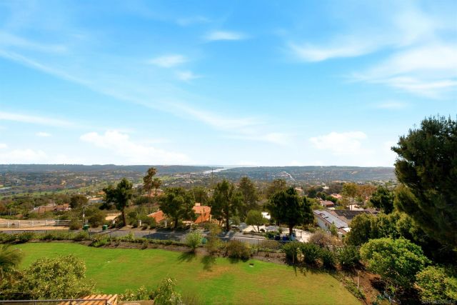 7149 Obelisco Cir, Carlsbad, CA 92009