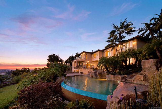 7149 Obelisco Cir, Carlsbad, CA 92009
