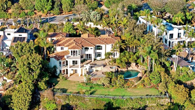 7149 Obelisco Cir, Carlsbad, CA 92009
