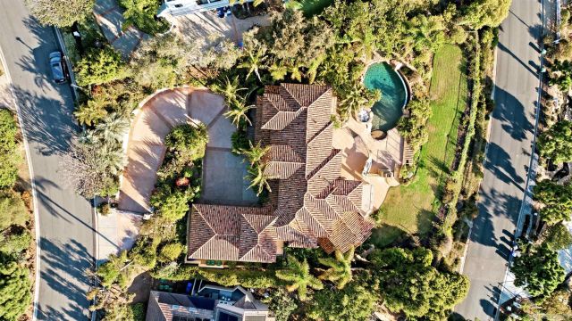 7149 Obelisco Cir, Carlsbad, CA 92009