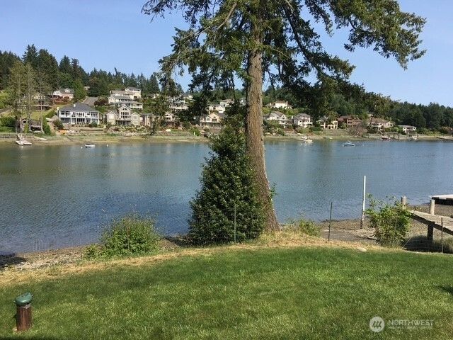 5744 Lagoon Lane NW, Gig Harbor, WA 98335