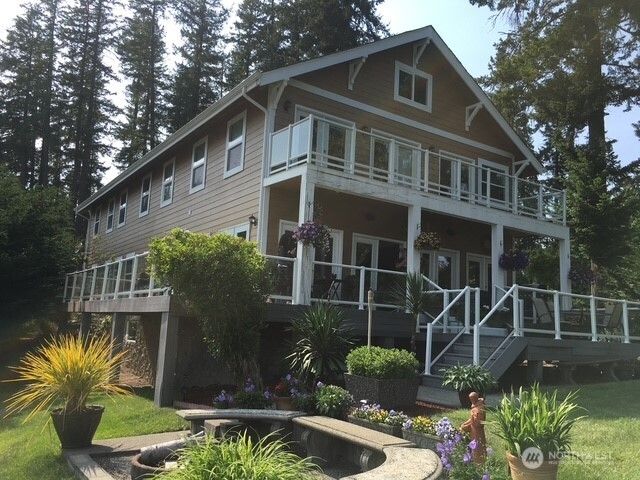 5744 Lagoon Lane NW, Gig Harbor, WA 98335