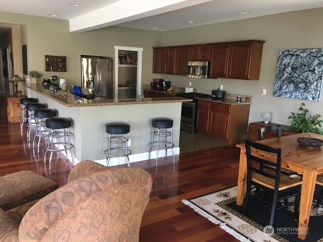 5744 Lagoon Lane NW, Gig Harbor, WA 98335