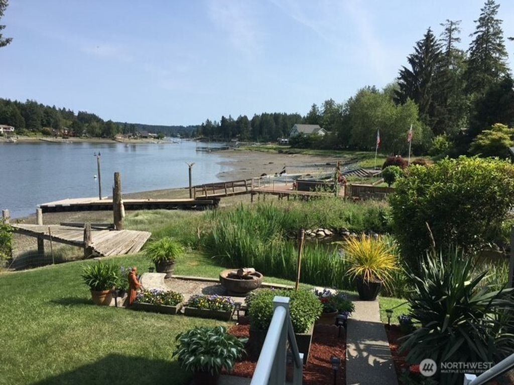 5744 Lagoon Lane NW, Gig Harbor, WA 98335