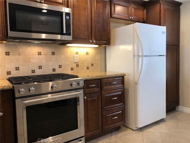 18 Starflower, Irvine, CA 92604