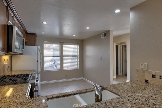 18 Starflower, Irvine, CA 92604