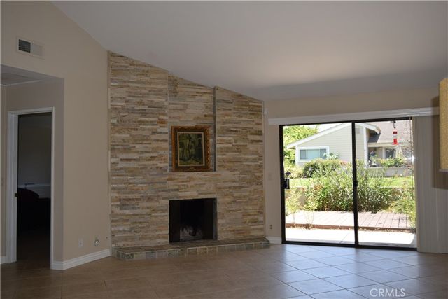 18 Starflower, Irvine, CA 92604