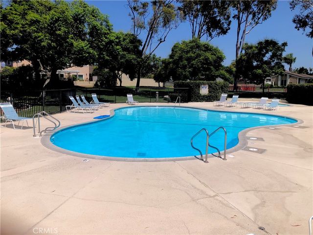 18 Starflower, Irvine, CA 92604