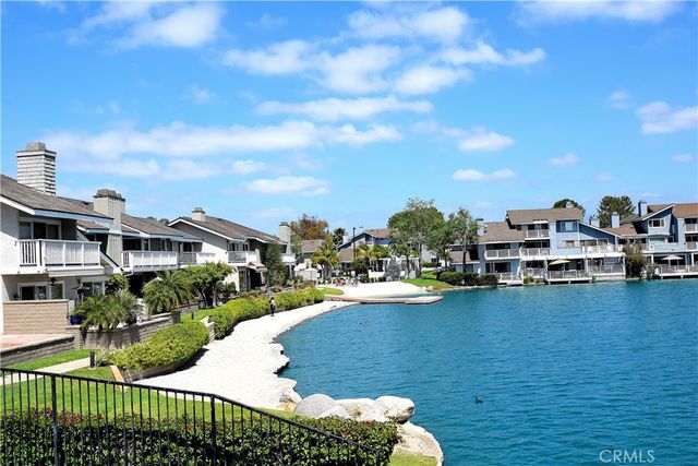 18 Starflower, Irvine, CA 92604