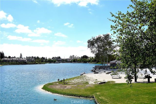 18 Starflower, Irvine, CA 92604