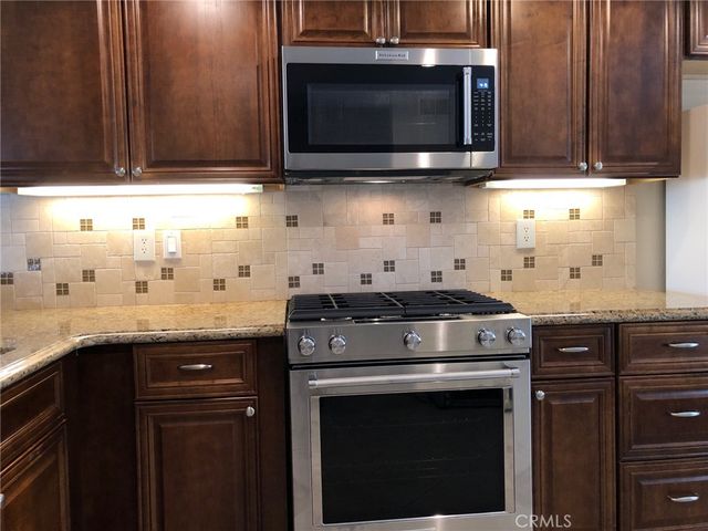 18 Starflower, Irvine, CA 92604