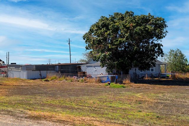 15942 N Jack Tone Rd, Lodi, CA 95240