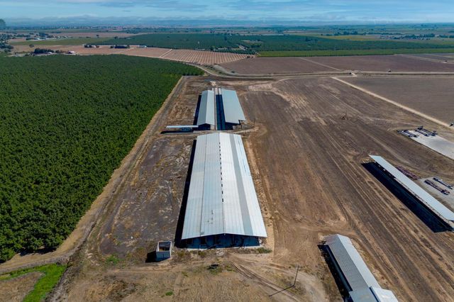 15942 N Jack Tone Rd, Lodi, CA 95240