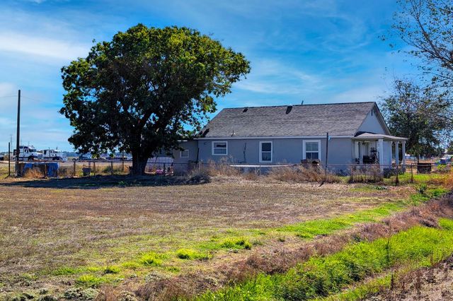 15942 N Jack Tone Rd, Lodi, CA 95240