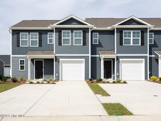 111 N Grassland Road Th 54, Surf City, NC 28445
