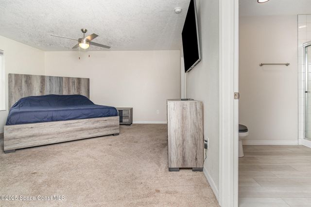 5651 Travis Street, Mims, FL 32754