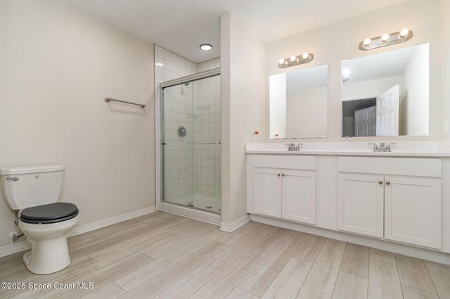 5651 Travis Street, Mims, FL 32754