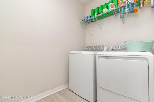 5651 Travis Street, Mims, FL 32754