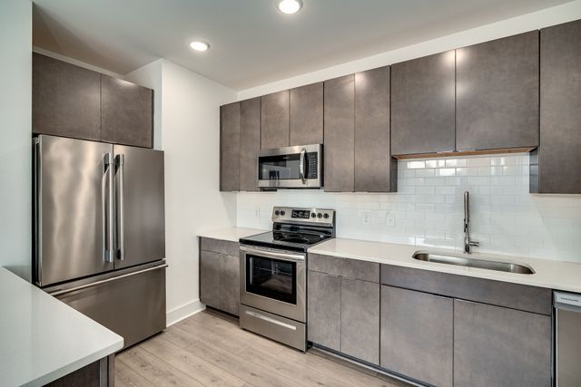 1613 Marshall Hollow Dr Apt 303, Nashville, TN 37203