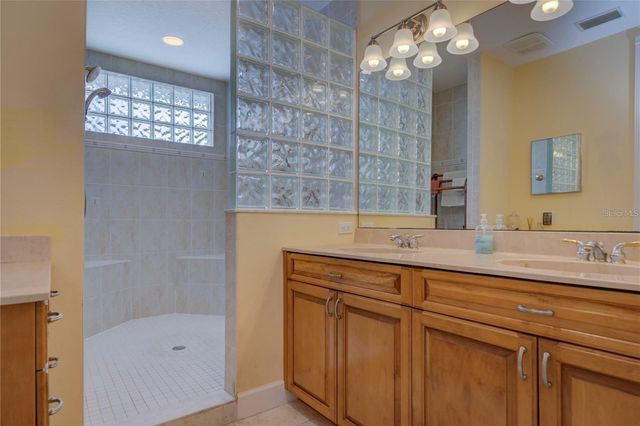 7352 GULF WAY, Hudson, FL 34667