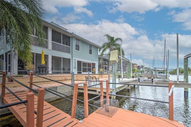 7352 GULF WAY, Hudson, FL 34667