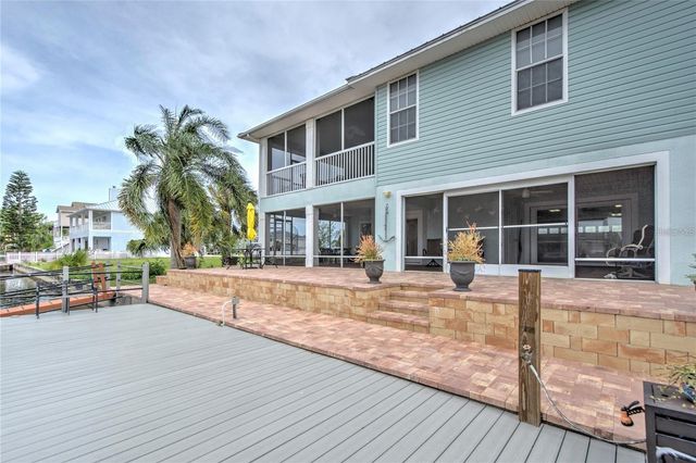 7352 GULF WAY, Hudson, FL 34667