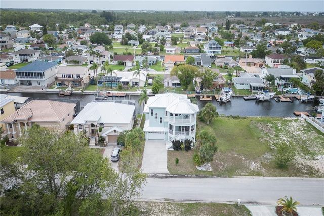 7352 GULF WAY, Hudson, FL 34667