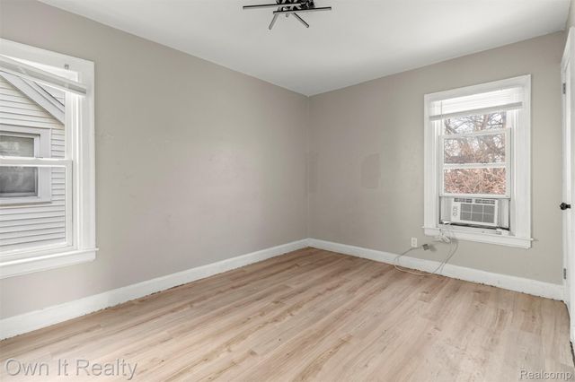 15766 Hartwell Street, Detroit, MI 48227