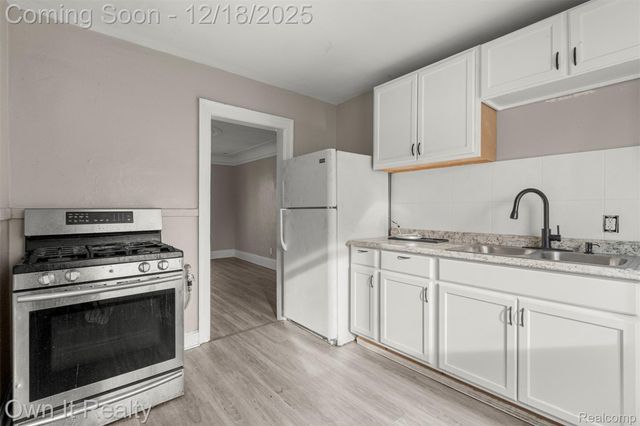 15766 Hartwell Street, Detroit, MI 48227