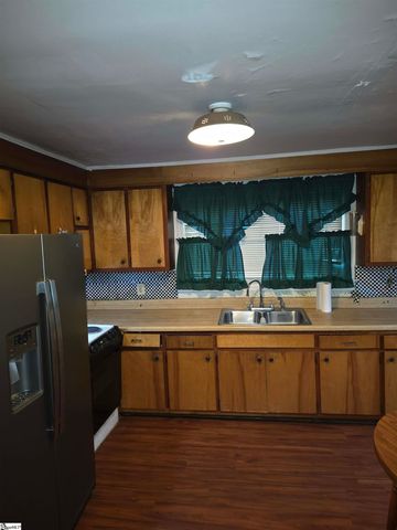 100 Frances Street, Easley, SC 29640