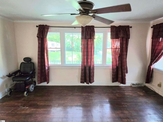 100 Frances Street, Easley, SC 29640