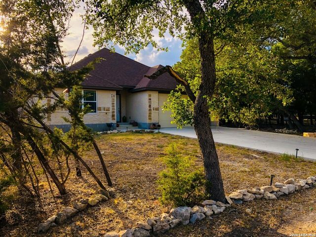 476 Indian Scout, Spring Branch, TX 78070
